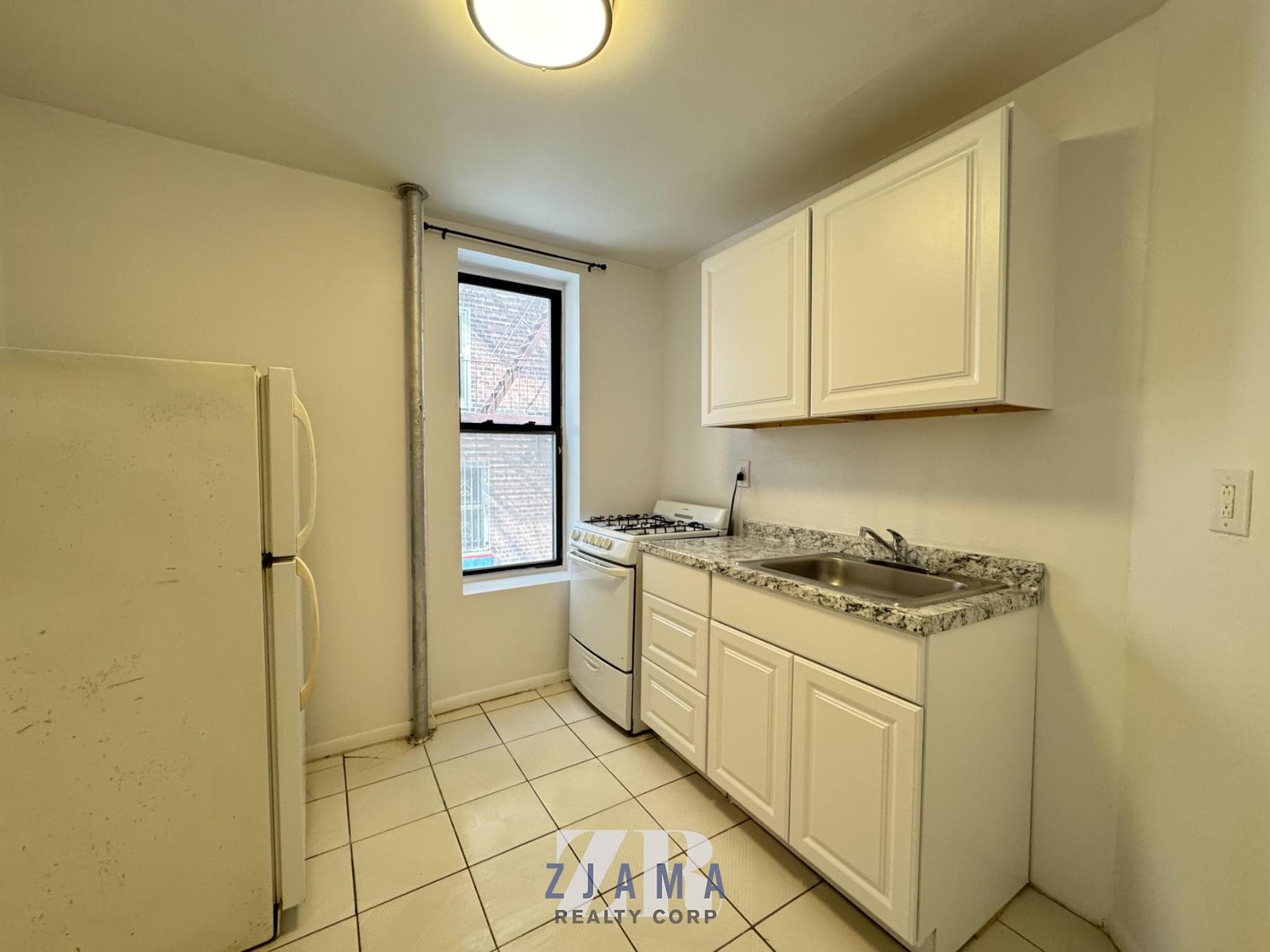 392 East 4 Street #3A, Brooklyn, NY 11218 1