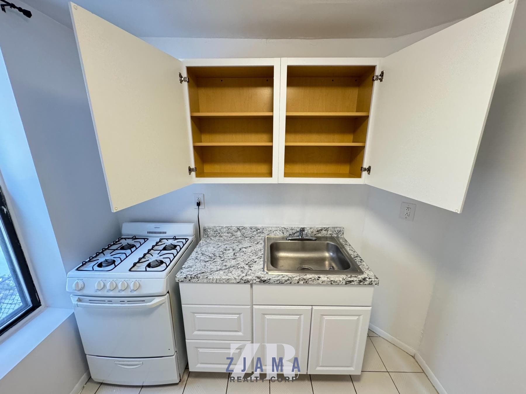 392 East 4 Street #3A, Brooklyn, NY 11218 2