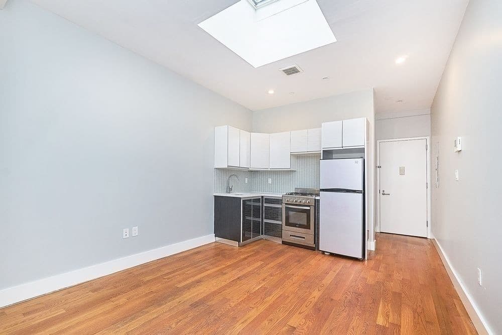 1100 Dekalb Avenue #1R, Brooklyn, NY 11221 2