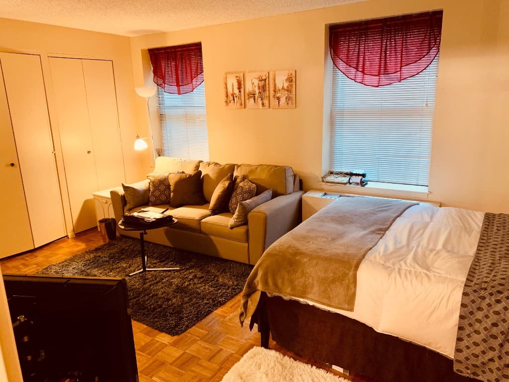 Executive Plaza 150 West 51 Street #2003, Manhattan, NY 10019 1