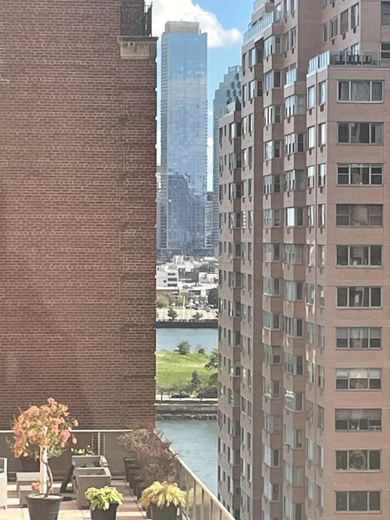 405 East 56 Street #12k, Manhattan, NY 10022 2