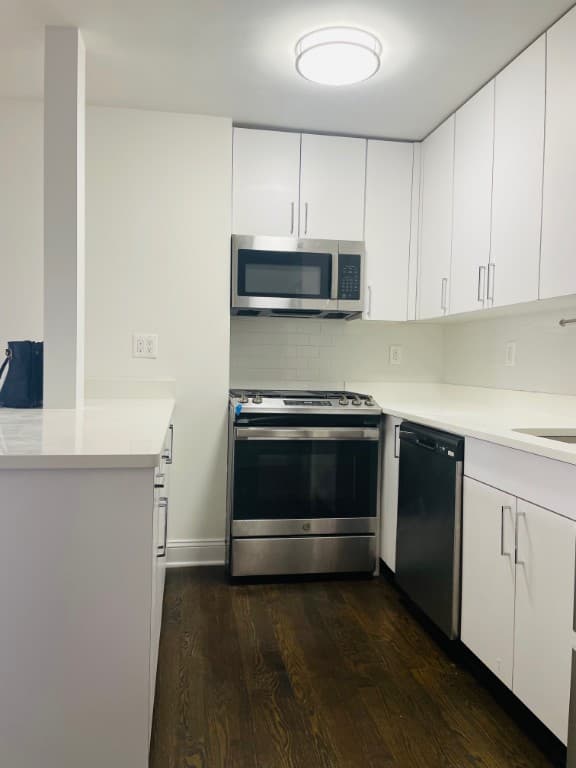 405 East 56 Street #12k, Manhattan, NY 10022 8