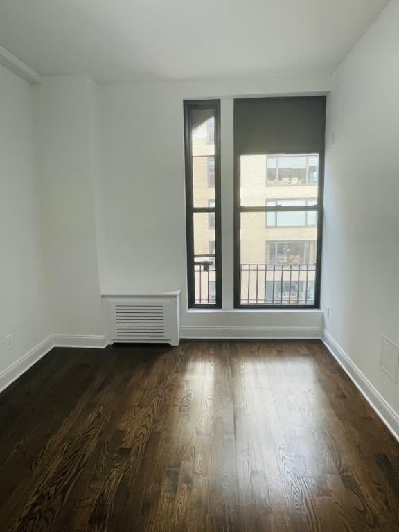 912 7 Avenue #12A, Manhattan, NY 10019 5