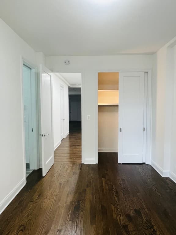 912 7 Avenue #12A, Manhattan, NY 10019 8