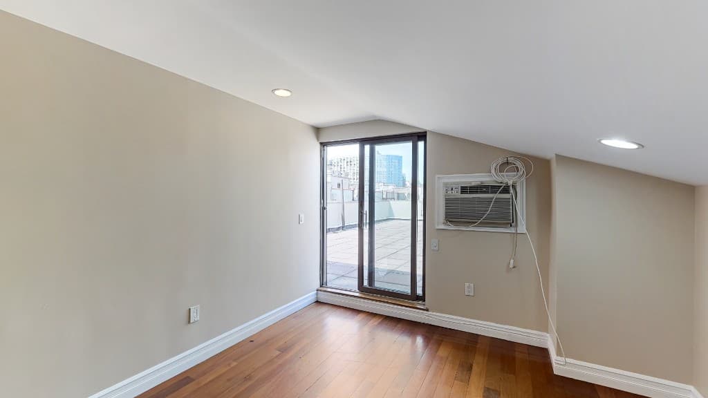 69 West 107 Street #5A, Manhattan, NY 10025 1