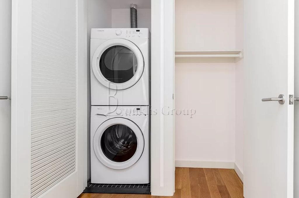 11-6 Broadway #8B, Queens, NY 11106 - Image 6