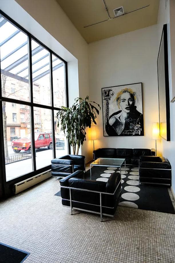 Tompkins Square Plaza 190 East 7 Street #101, Manhattan, NY 10009 5