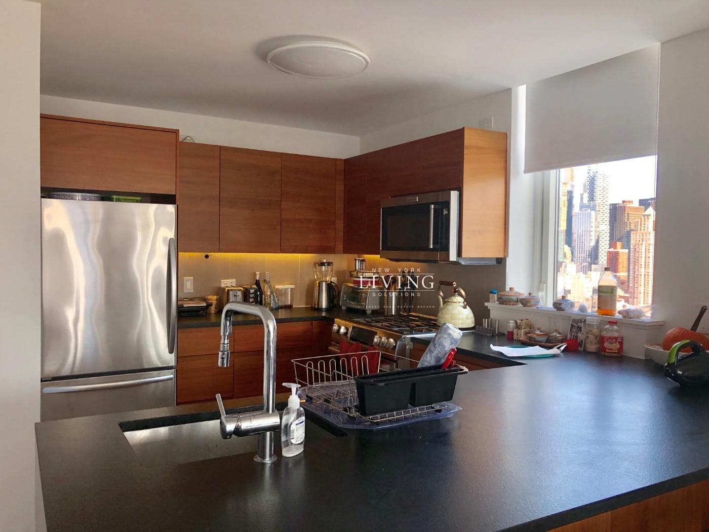 Gotham West 550 West 45 Street #2302, Manhattan, NY 10036 4