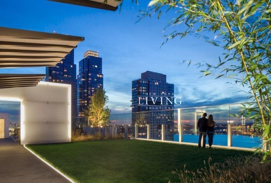 Gotham West 550 West 45 Street #2302, Manhattan, NY 10036 14