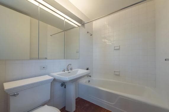 525 East 72 Street #6I, Manhattan, NY 10021 7