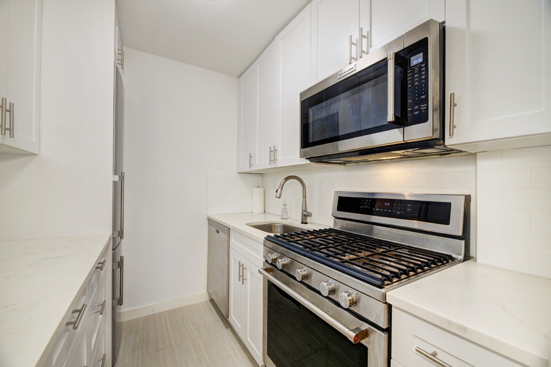 330 East 80 Street #7L, Manhattan, NY 10075 6