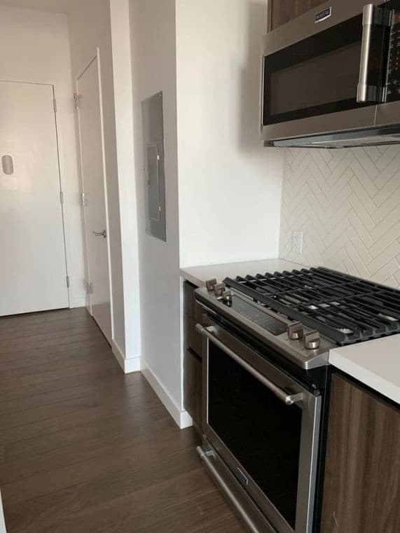 21 India Street #T906, Brooklyn, NY 11222 4