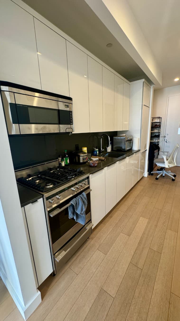 180 Water Street #2103, Manhattan, NY 10038 8