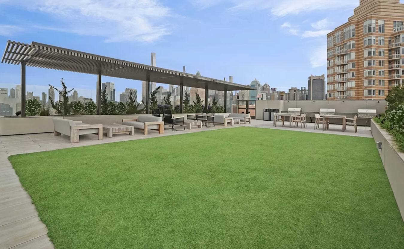 520 West 43 Street #1E, Manhattan, NY 10036 8