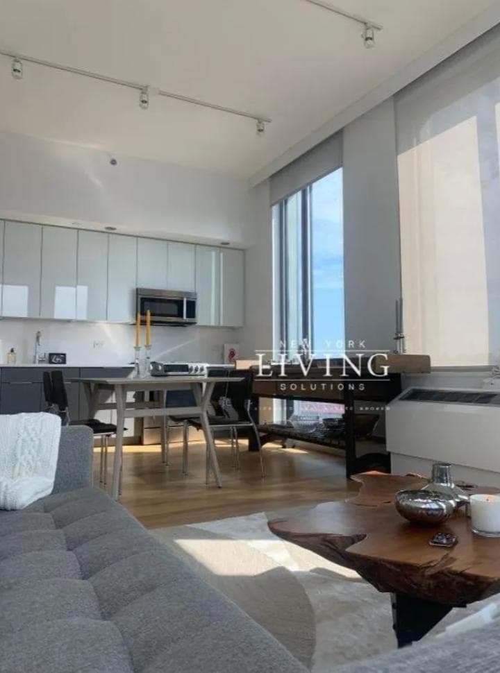 325 Kent Avenue #S701, Brooklyn, NY 11249 4