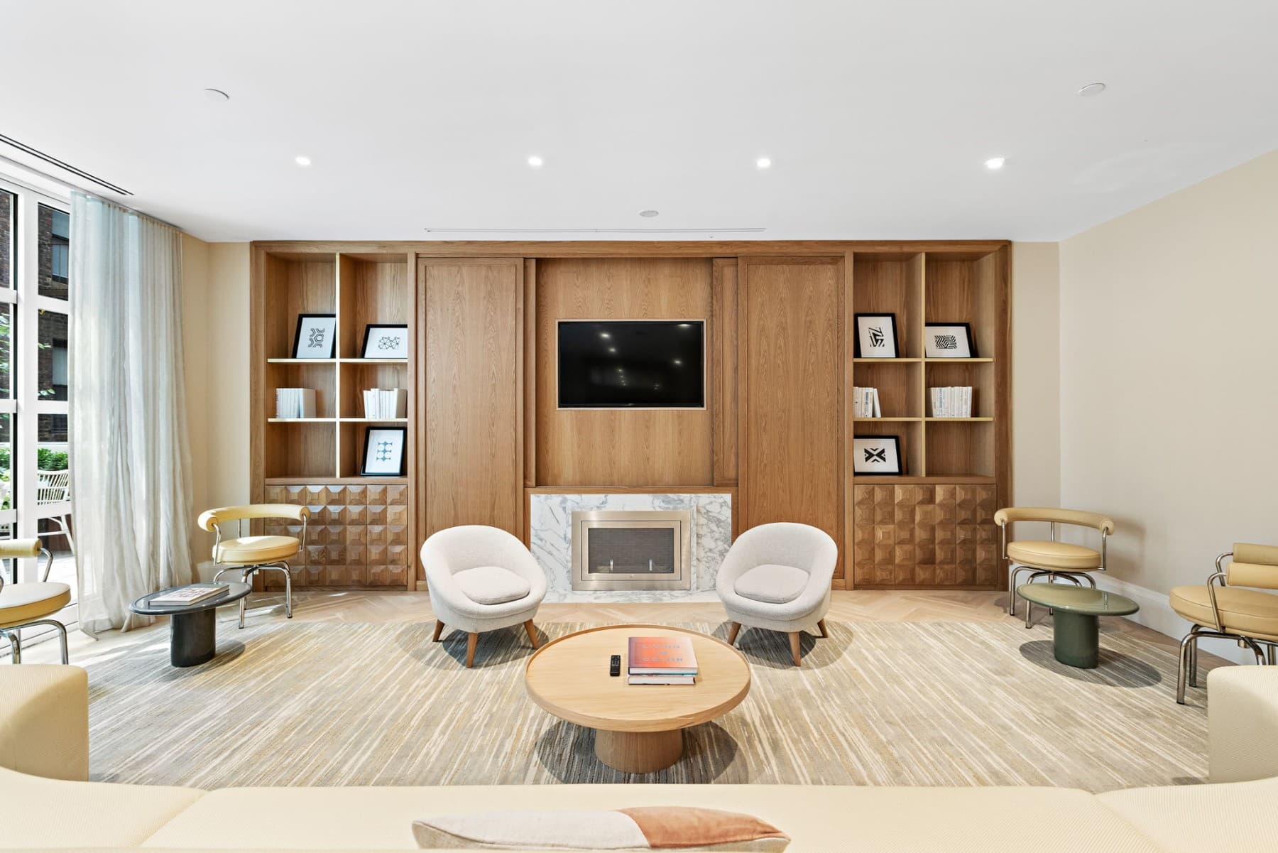 250 East 21 Street #8D, Manhattan, NY 10010 12