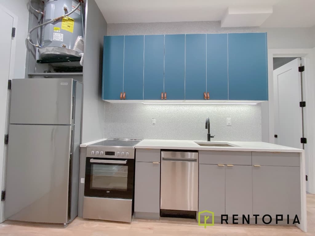 725 Metropolitan Avenue #2A, Brooklyn, NY 11211 1