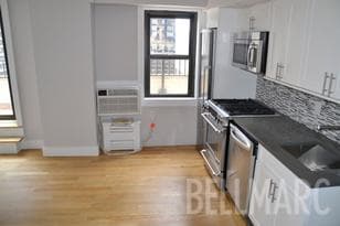 Embassy House 301 East 47 Street #20O, Manhattan, NY 10017 1