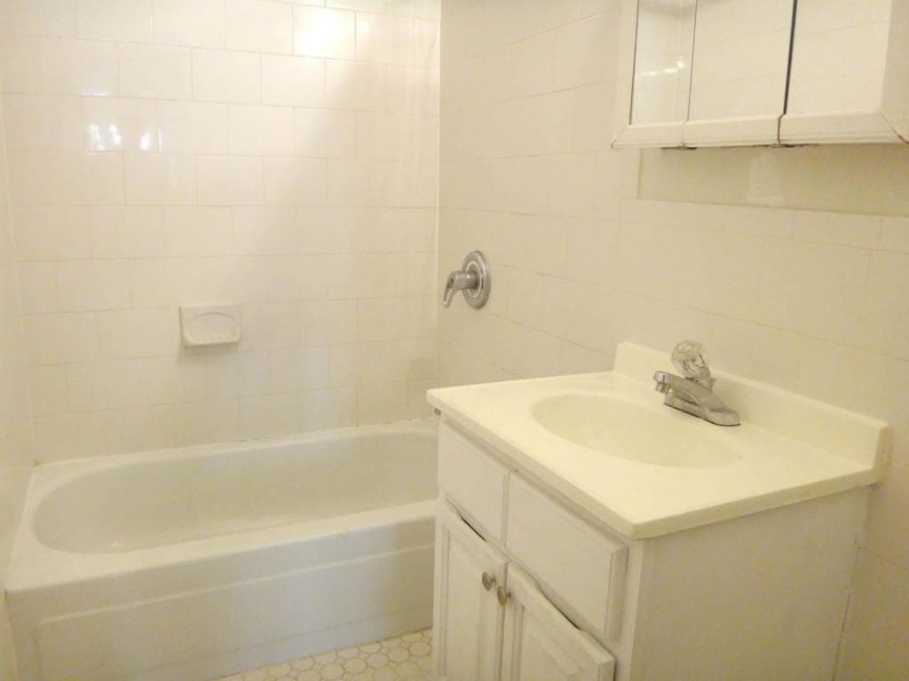 522 East 84 Street #1J, Manhattan, NY 10028 5