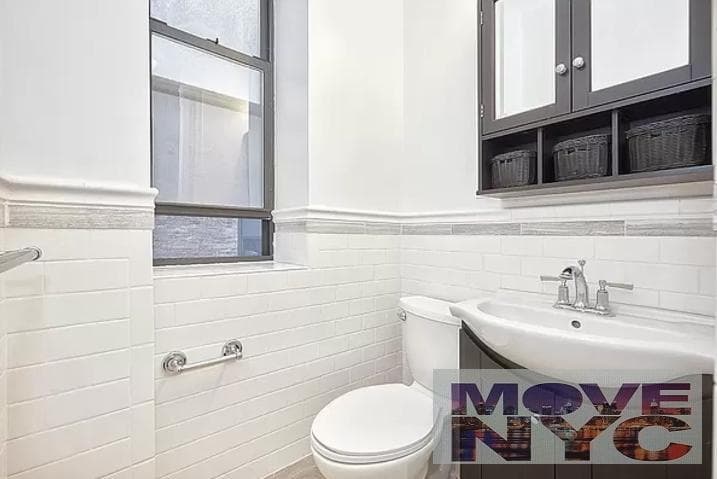 880 St Nicholas Avenue #3, Manhattan, NY 10032 8