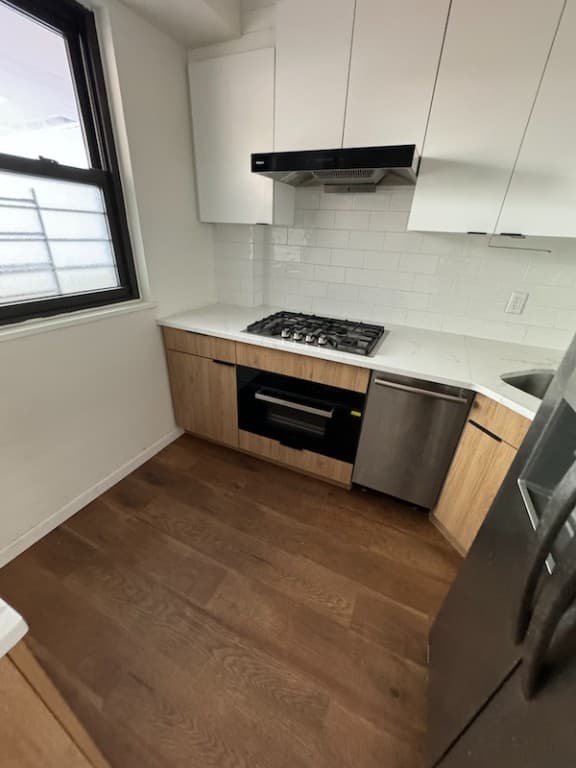 61-45 98 Street #15C, Queens, NY 11374 4