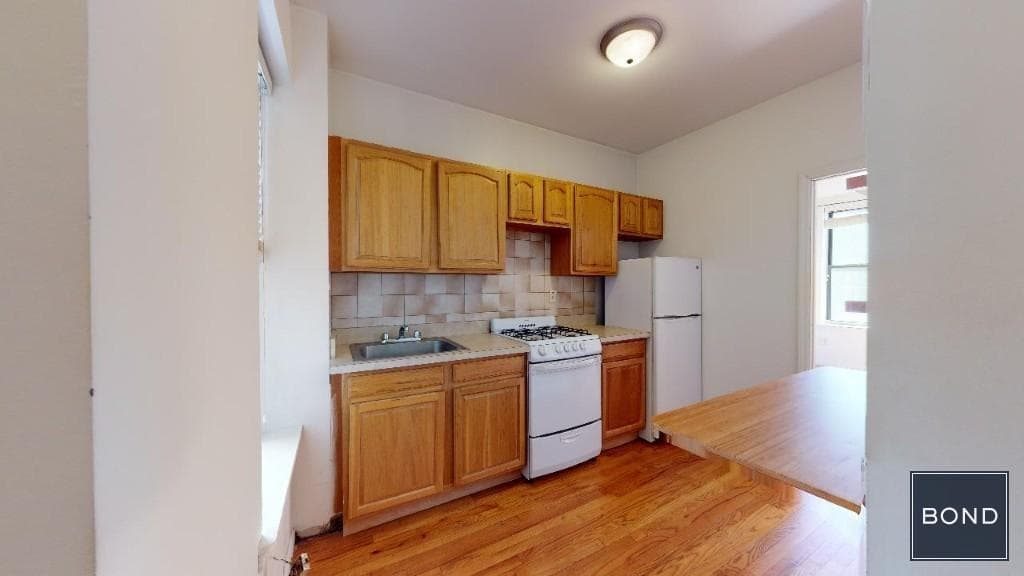 121 East 97 Street #31, Manhattan, NY 10029 7