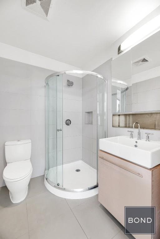 38 Delancey Street #6D, Manhattan, NY 10002 11