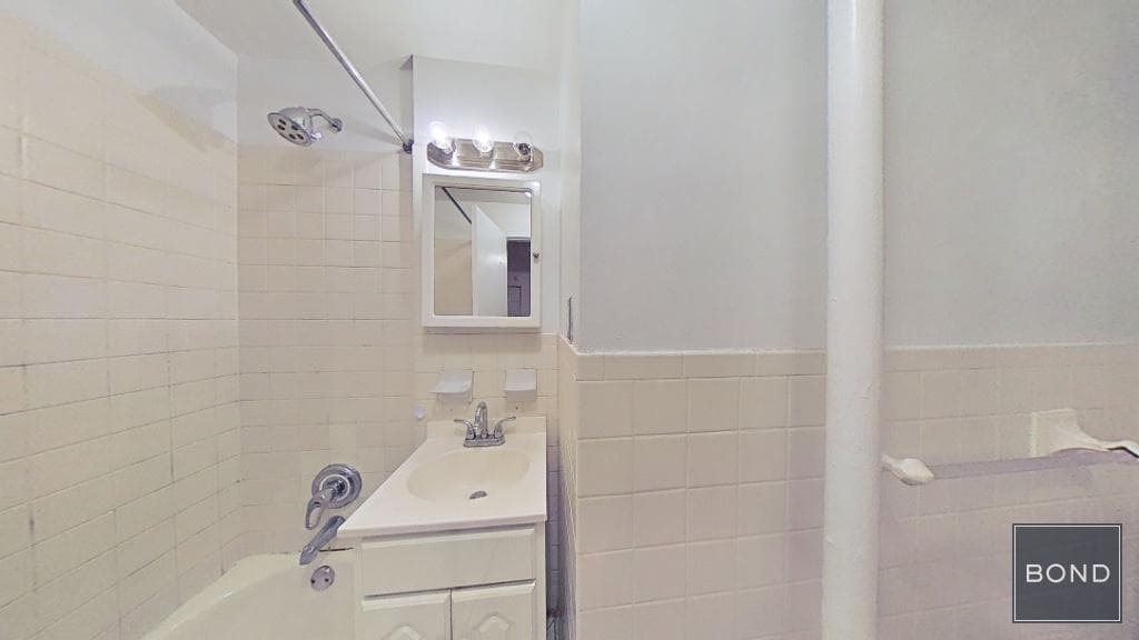 26 Charlton Street #4N, Manhattan, NY 10013 - Image 5