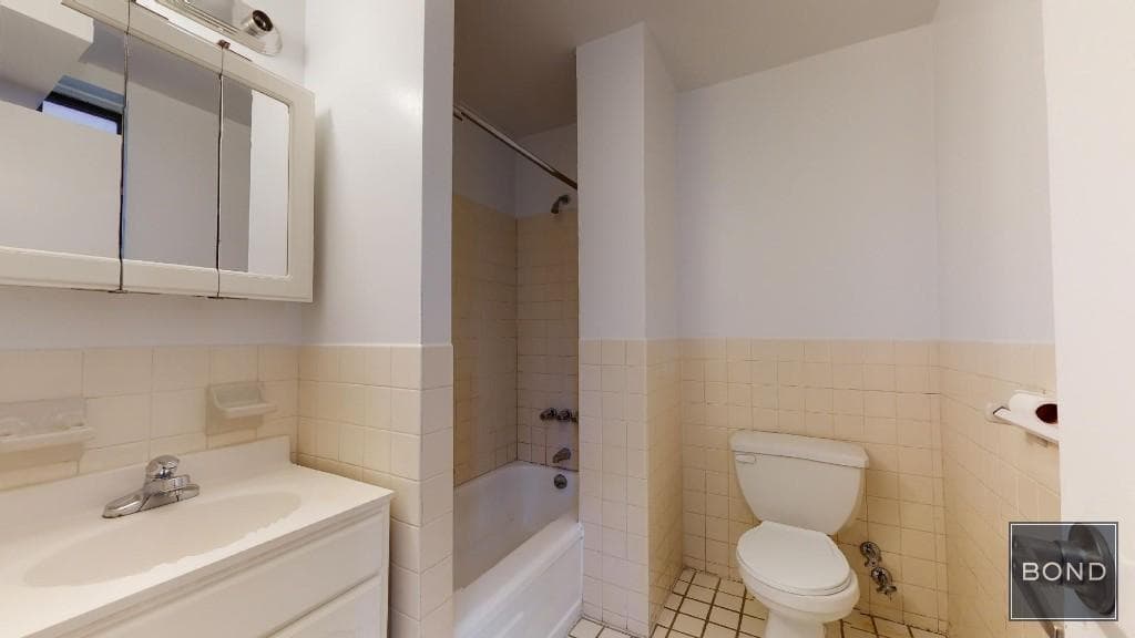 425 East 65 Street #22, Manhattan, NY 10065 9