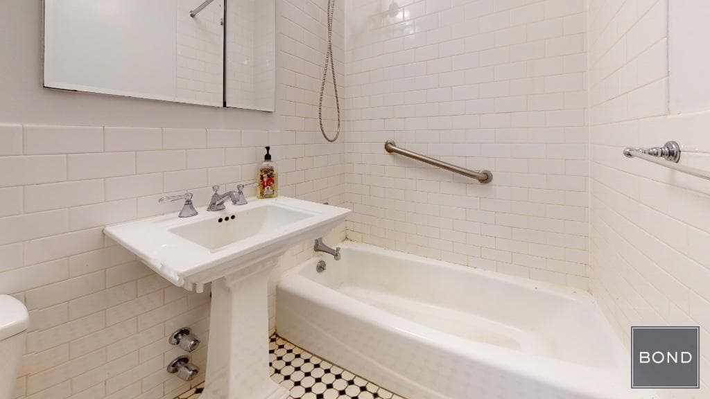 336 East 86 Street #PHB, Manhattan, NY 10028 16