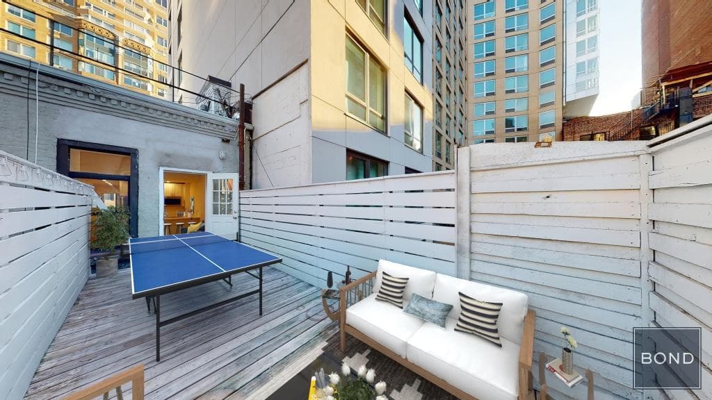 218 West 72 Street #5TH FL, Manhattan, NY 10023 1