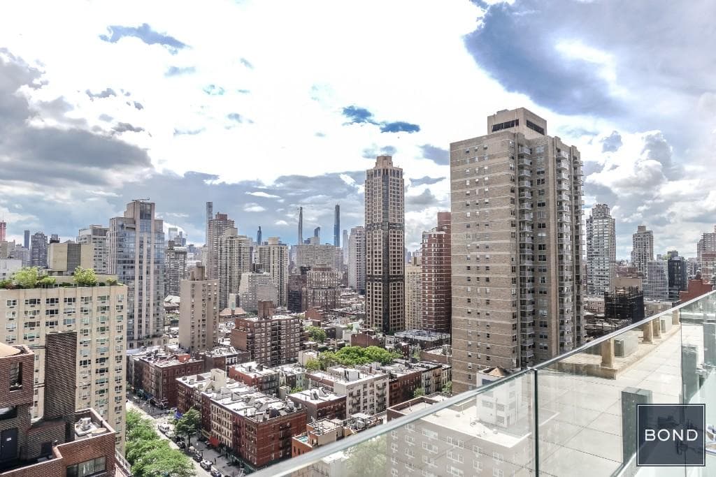 515 East 86 Street #1006, Manhattan, NY 10128 11