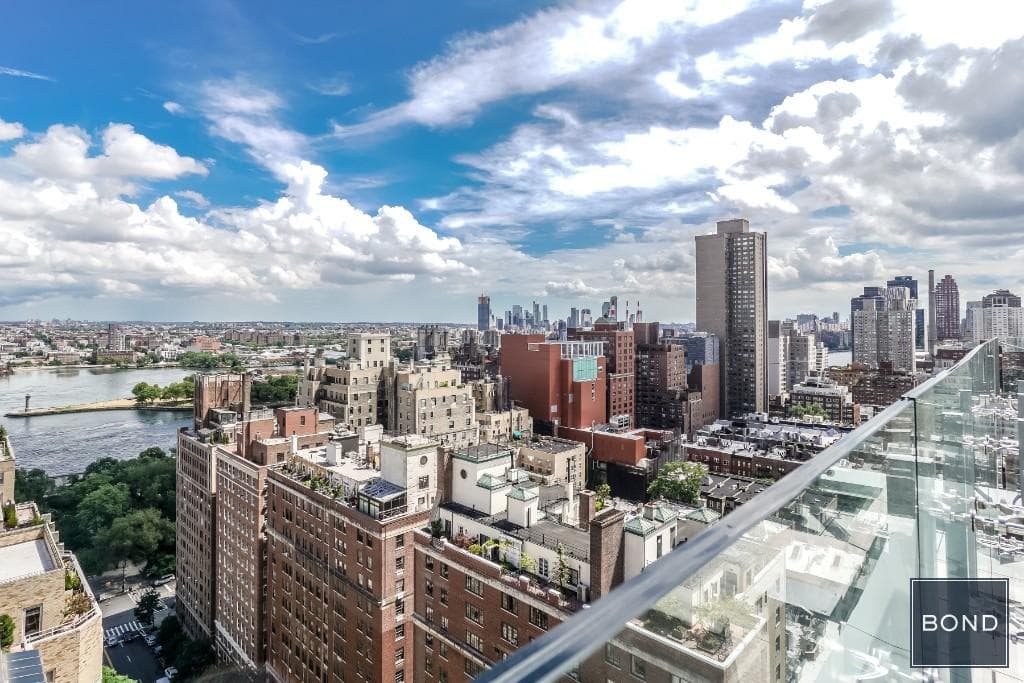 515 East 86 Street #1006, Manhattan, NY 10128 12