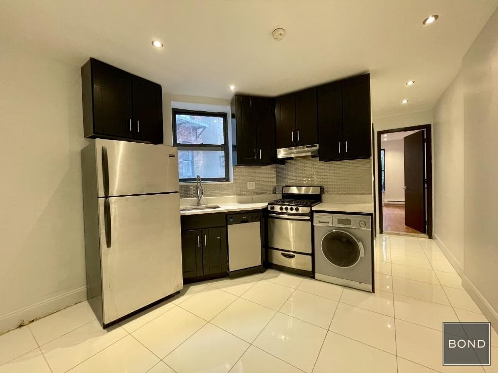 302 West 114 Street #4B, Manhattan, NY 10026 1