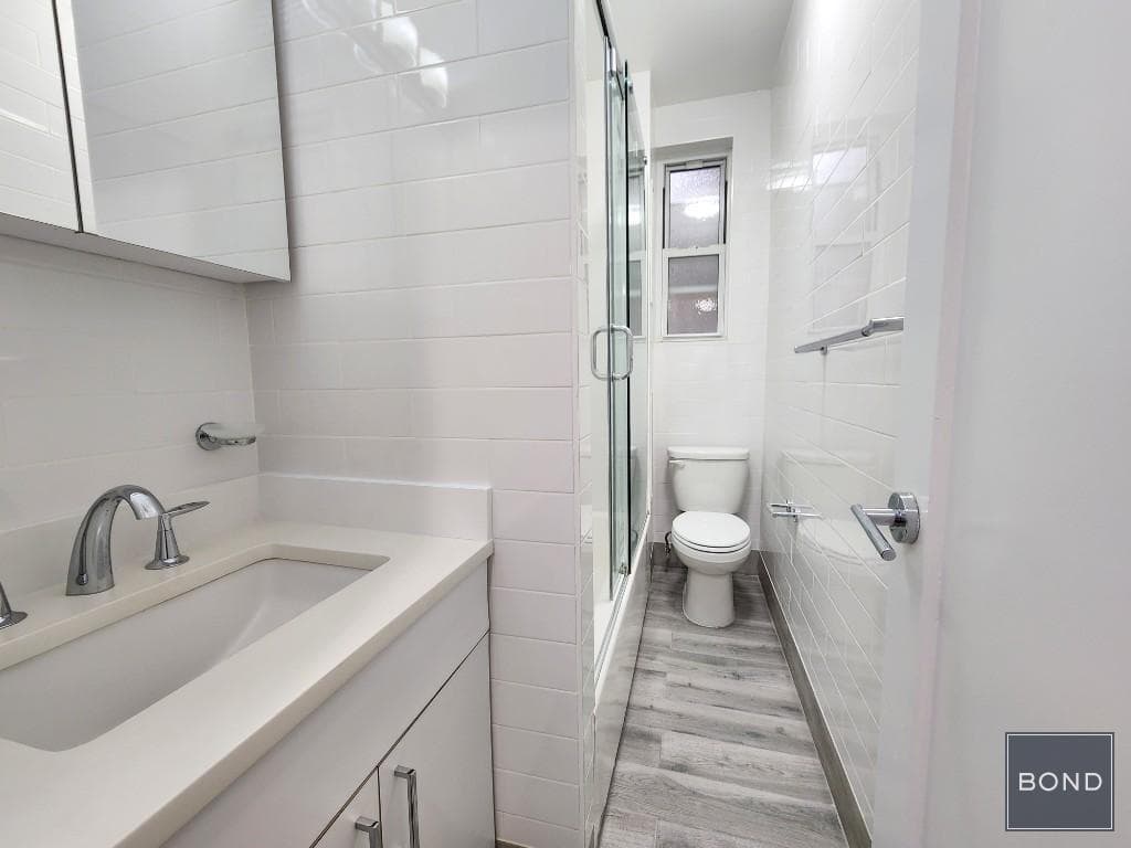 156 East 37 Street #1A, Manhattan, NY 10016 3