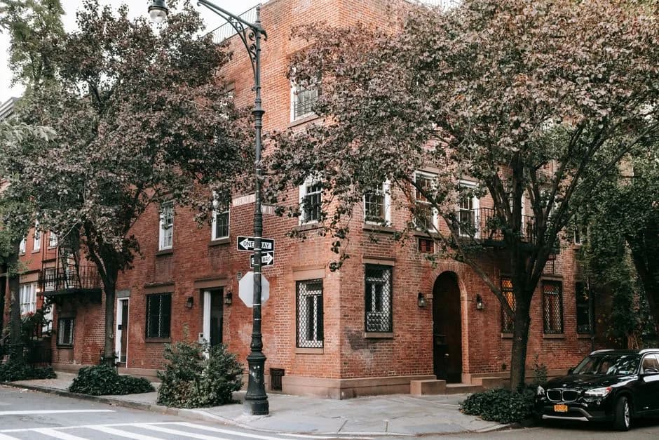 Renting in Greenwich Village: what to expect — Types of buildings and housing stock