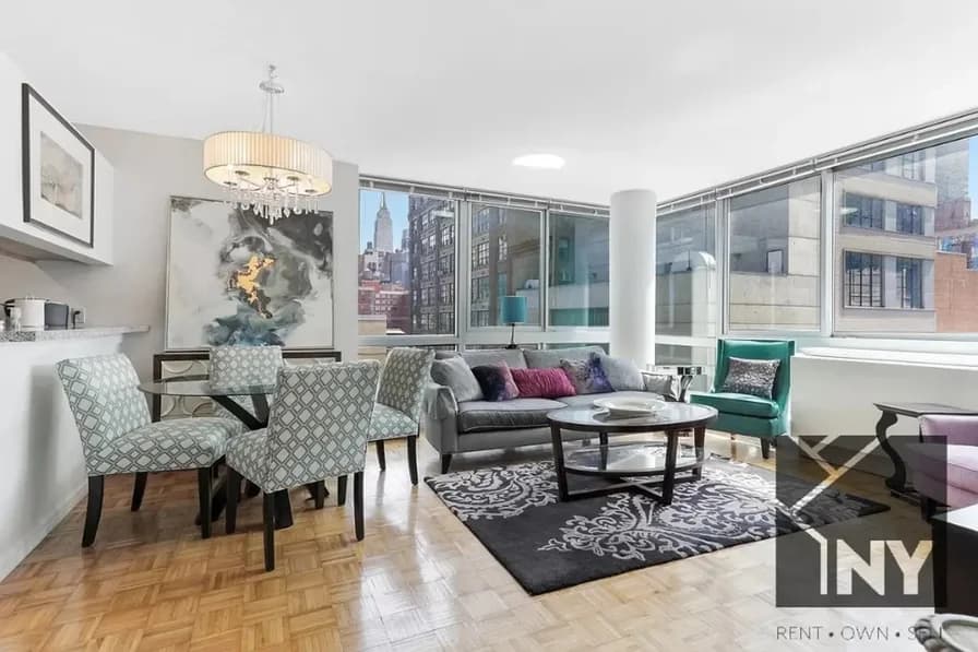 451 West 37 Street #2103, Manhattan, NY 10018 1