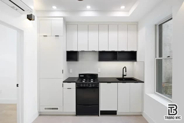 705 Coney Island Avenue #1F, Brooklyn, NY 11218