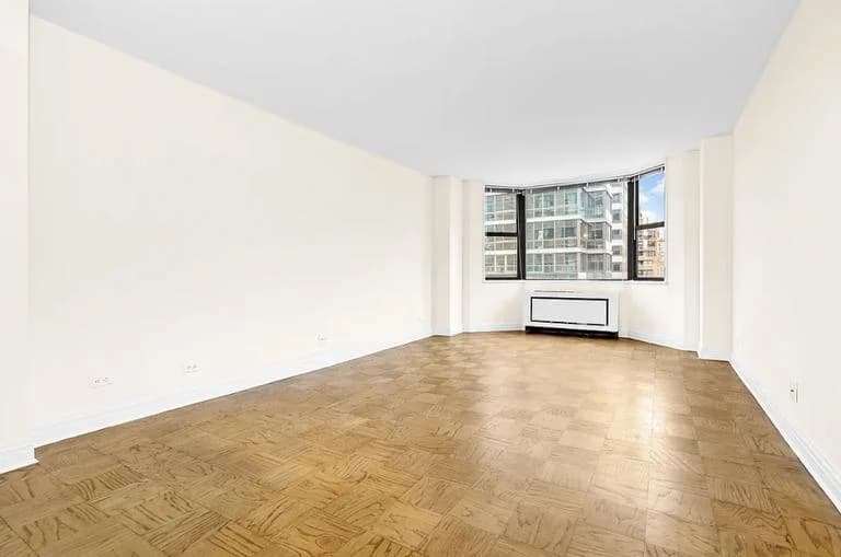 400 East 71 Street #3U, Manhattan, NY 10021 1