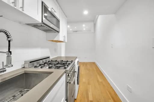 214 East 22 Street #1H, Manhattan, NY 10010