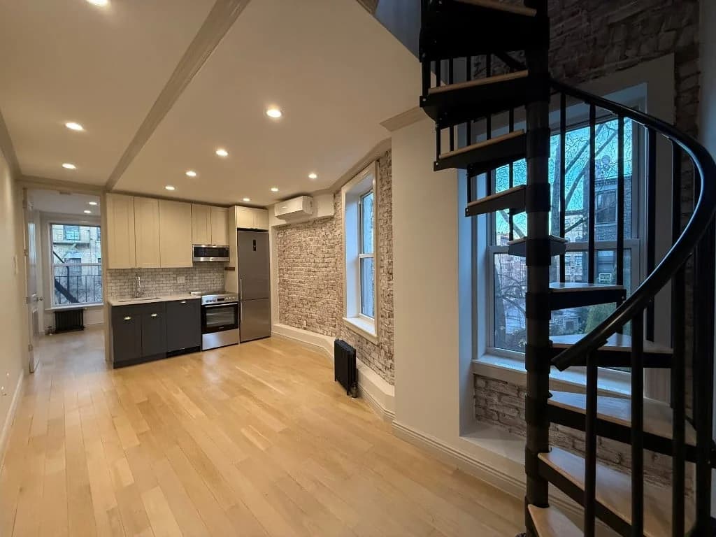 192 East 3 Street #45D1, Manhattan, NY 10009 1