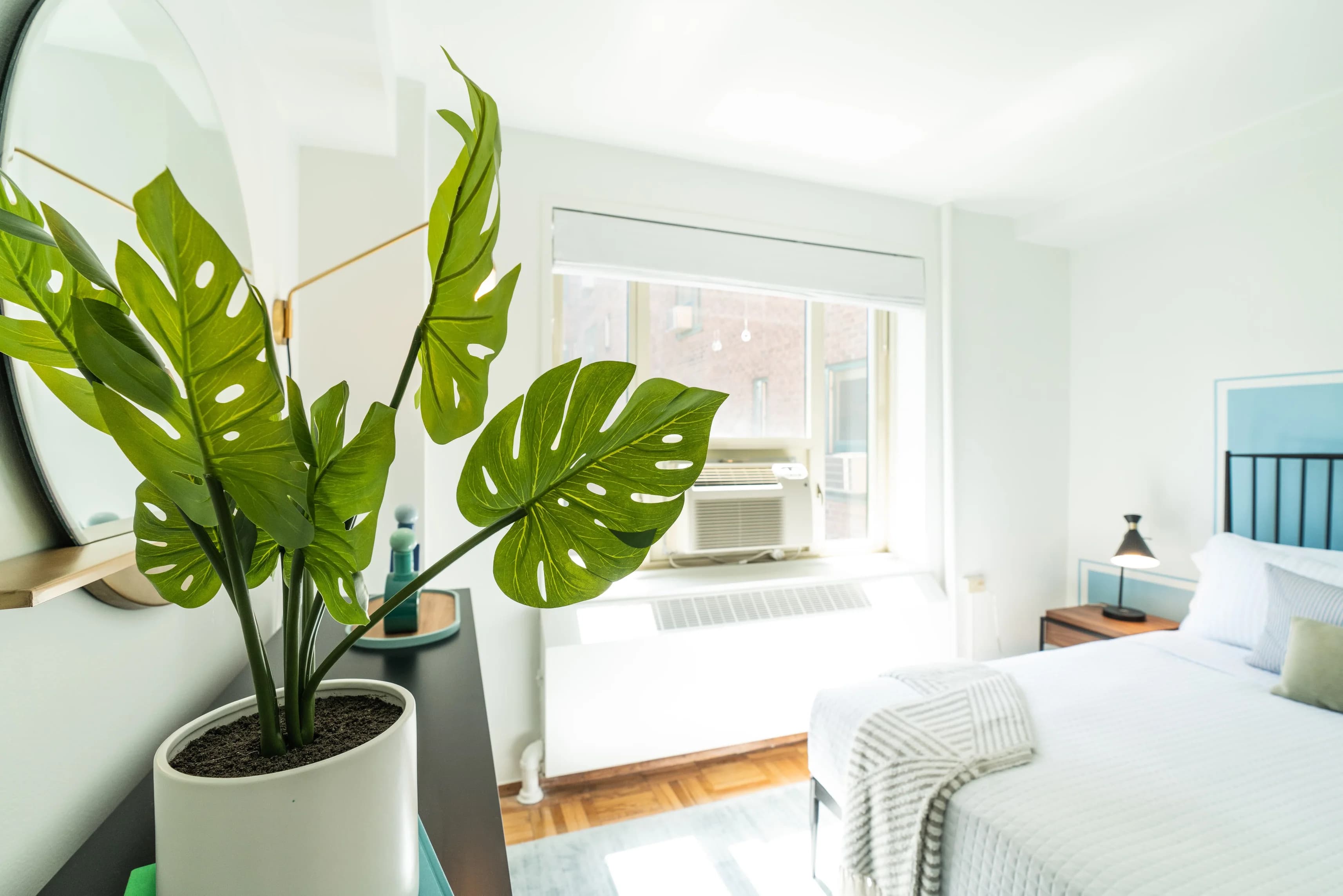 17 Stuyvesant Oval #04-F, Manhattan, NY 10009 1