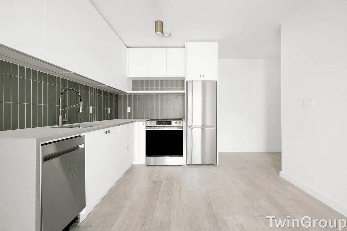 439 East 92 Street #32C, Manhattan, NY 10128 1