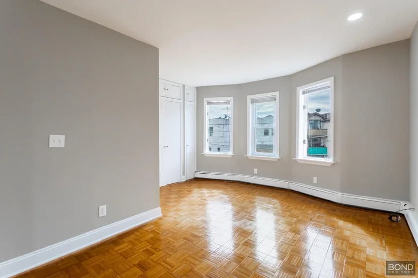59-69 58 Road #2, Queens, NY 11378