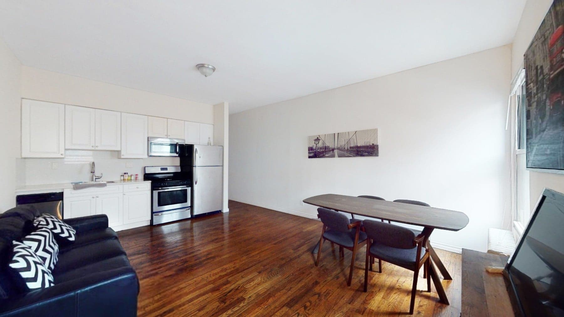 739 9 Avenue #12, Manhattan, NY 10019 1