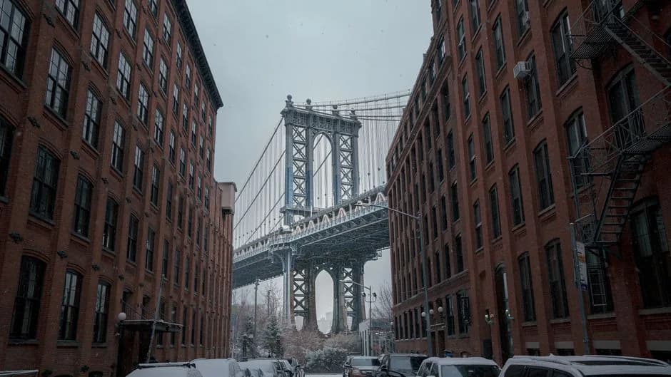 Is DUMBO a good place to live? A renter's guide — Types of buildings and housing stock