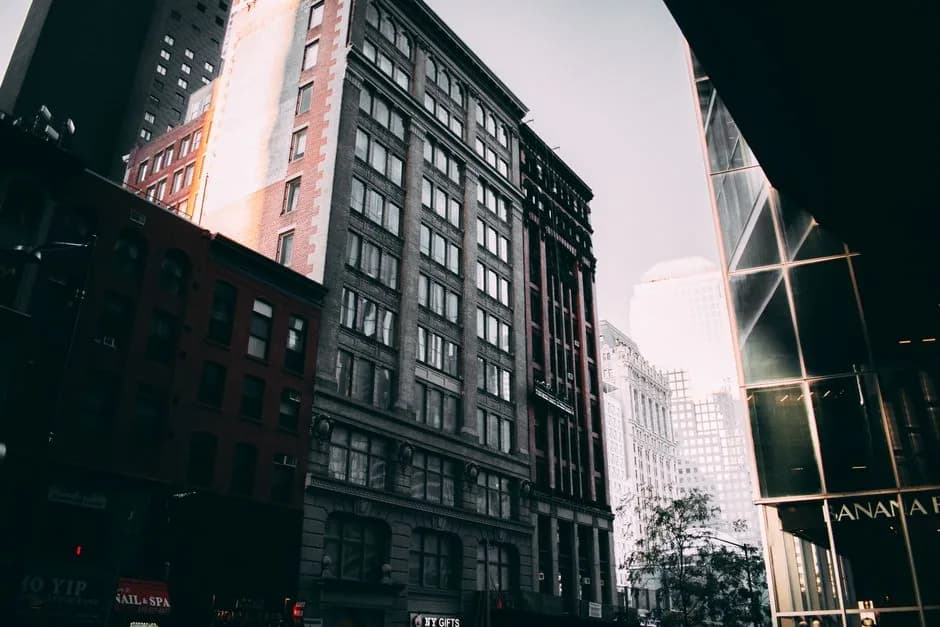 Renting in Financial District: everything you need to know — Types of buildings and housing stock